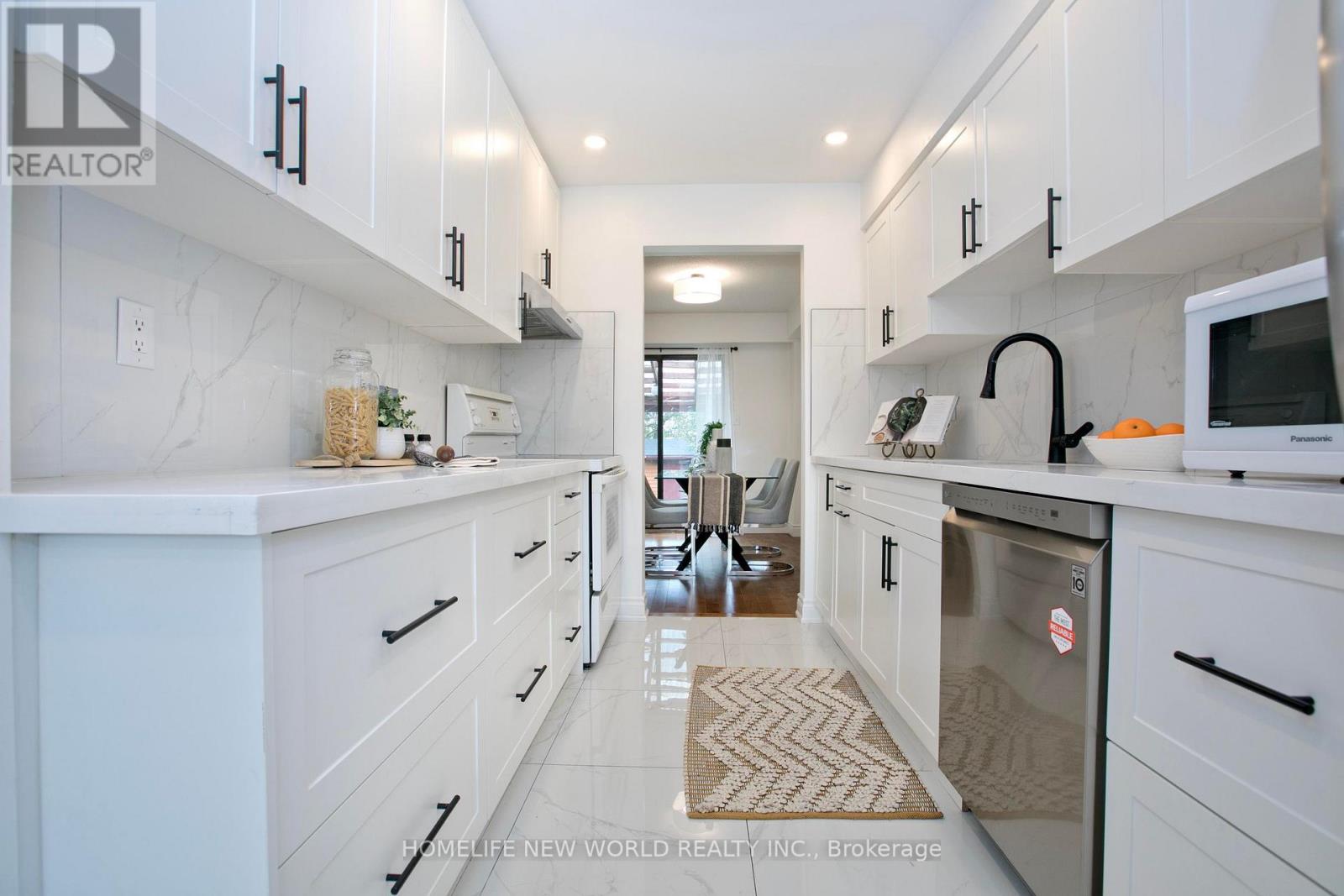 60 James Park Square Property Photo 12