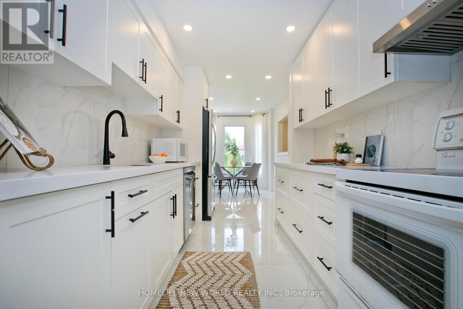 60 James Park Square Property Photo 13