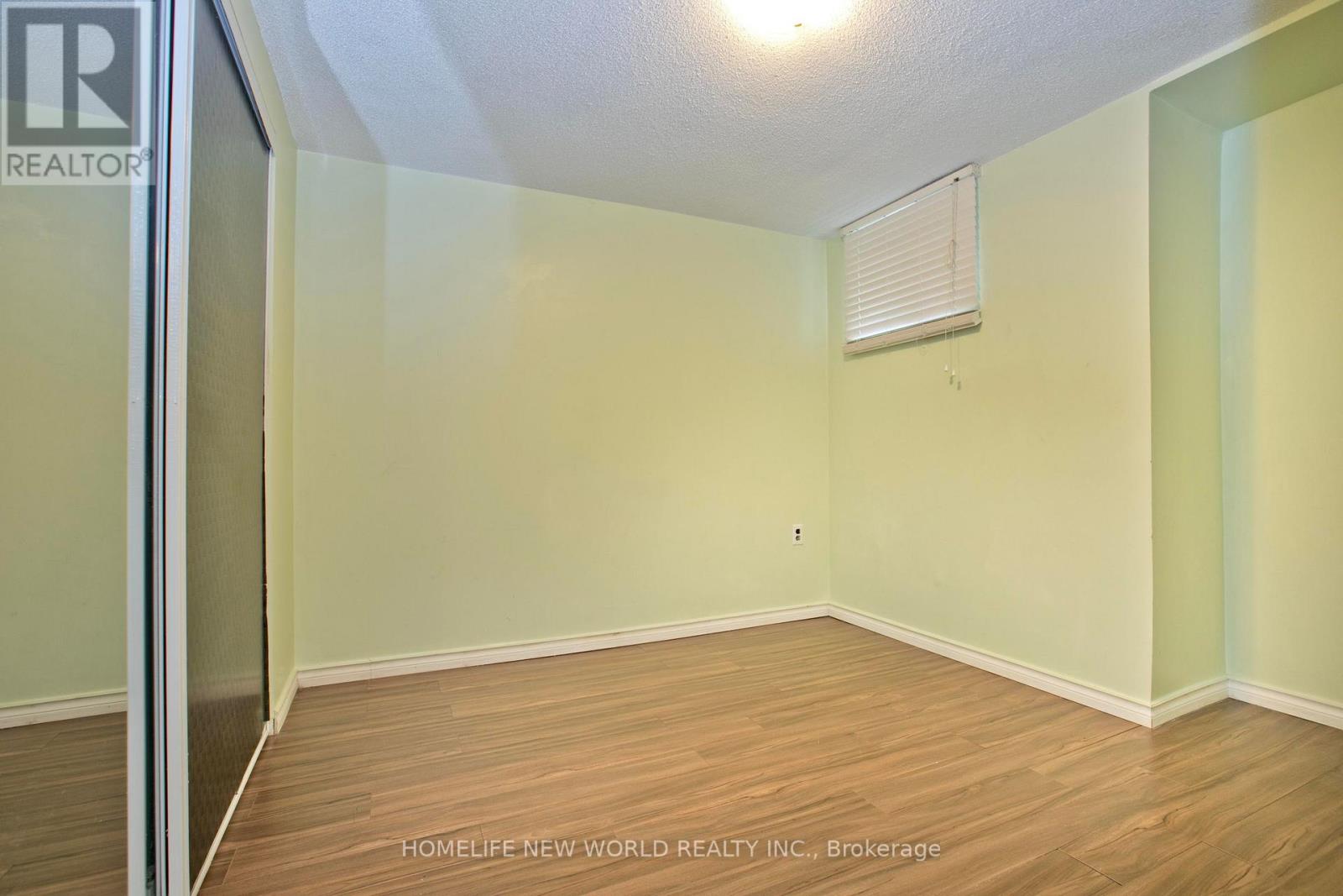 60 James Park Square Property Photo 43