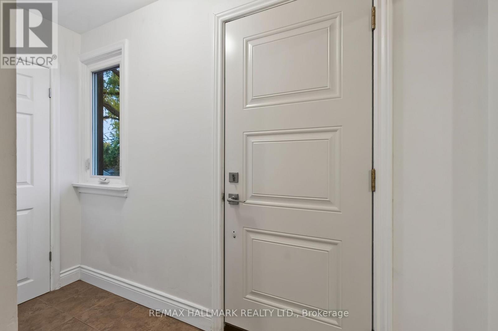 27 Bexhill Upper Avenue Property Photo 3