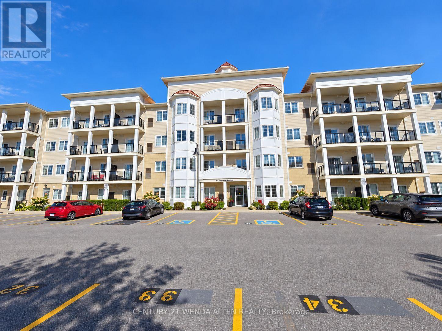 203 - 80 Shipway Avenue Property Photo 4