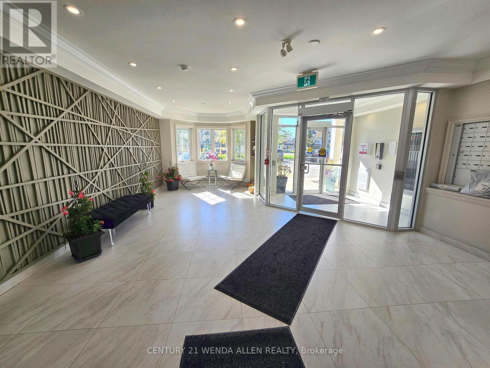 203 - 80 Shipway Avenue Property Photo 6