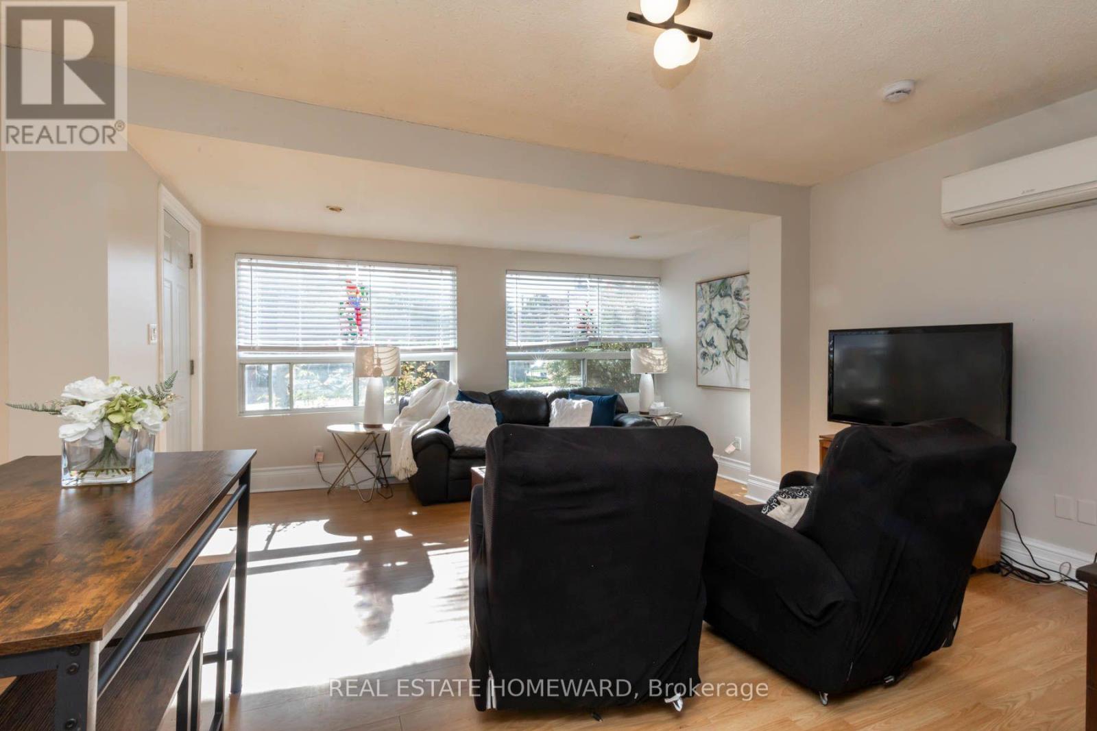 212 Clonmore Drive Property Photo 8
