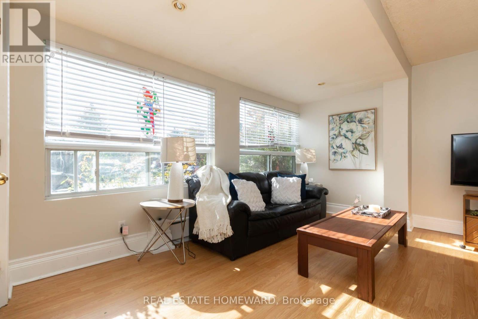 212 Clonmore Drive Property Photo 9