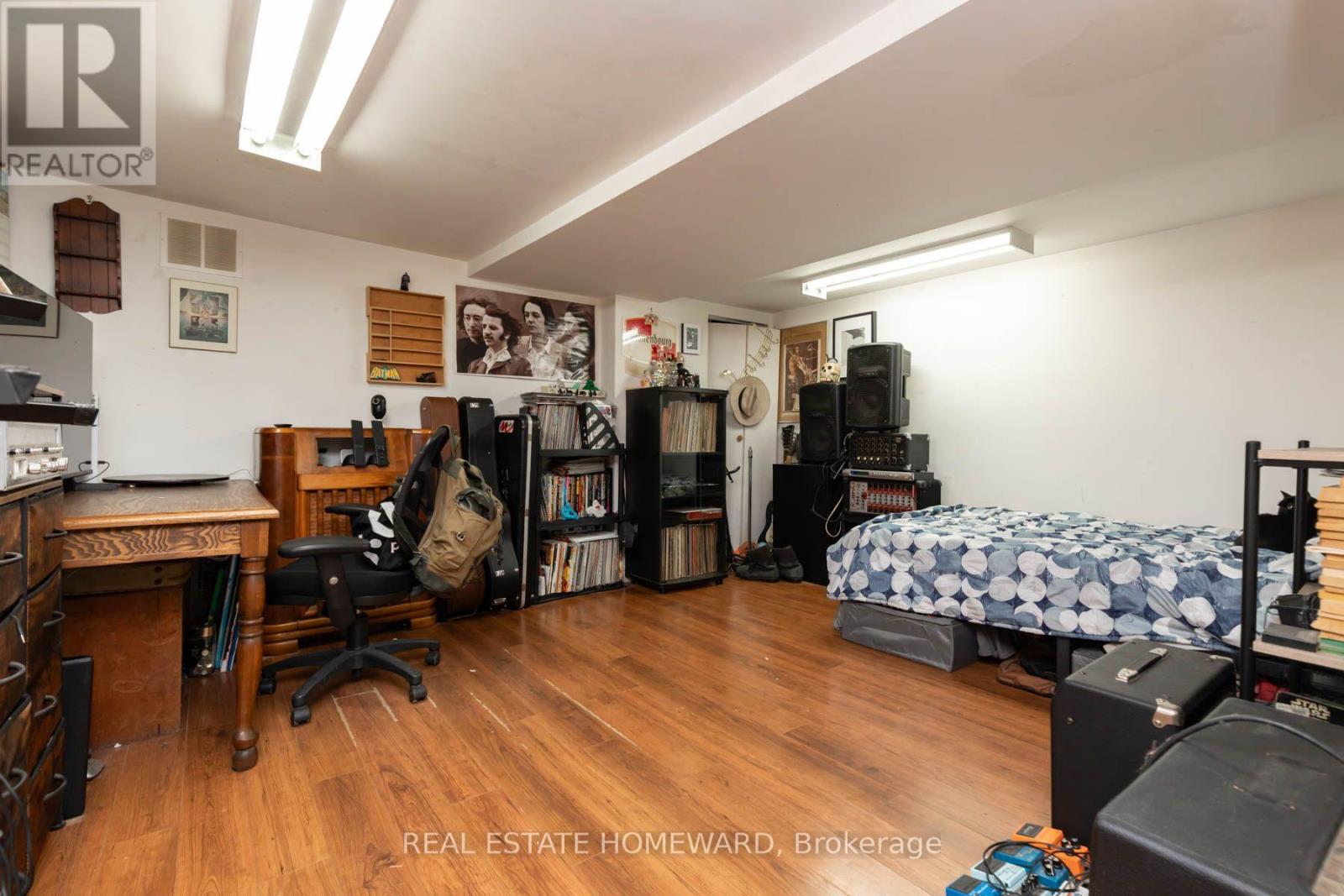 212 Clonmore Drive Property Photo 28