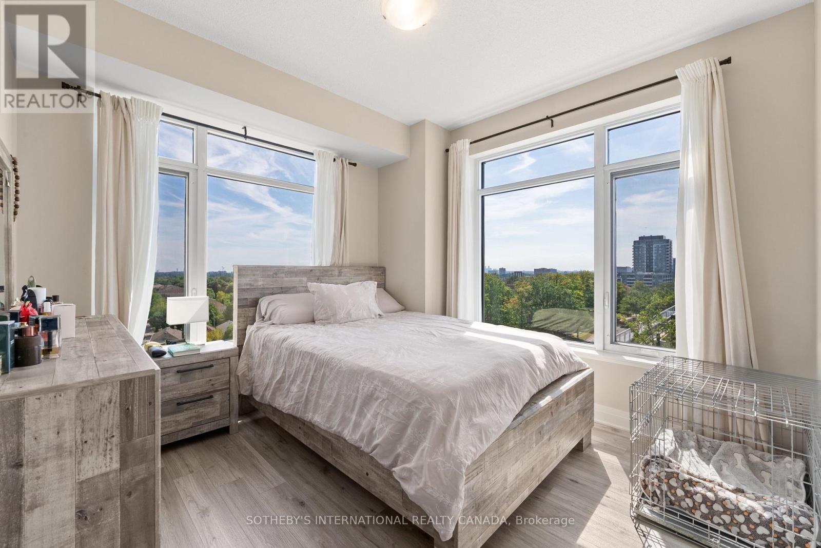809 - 3220 Sheppard Avenue E Property Photo 6