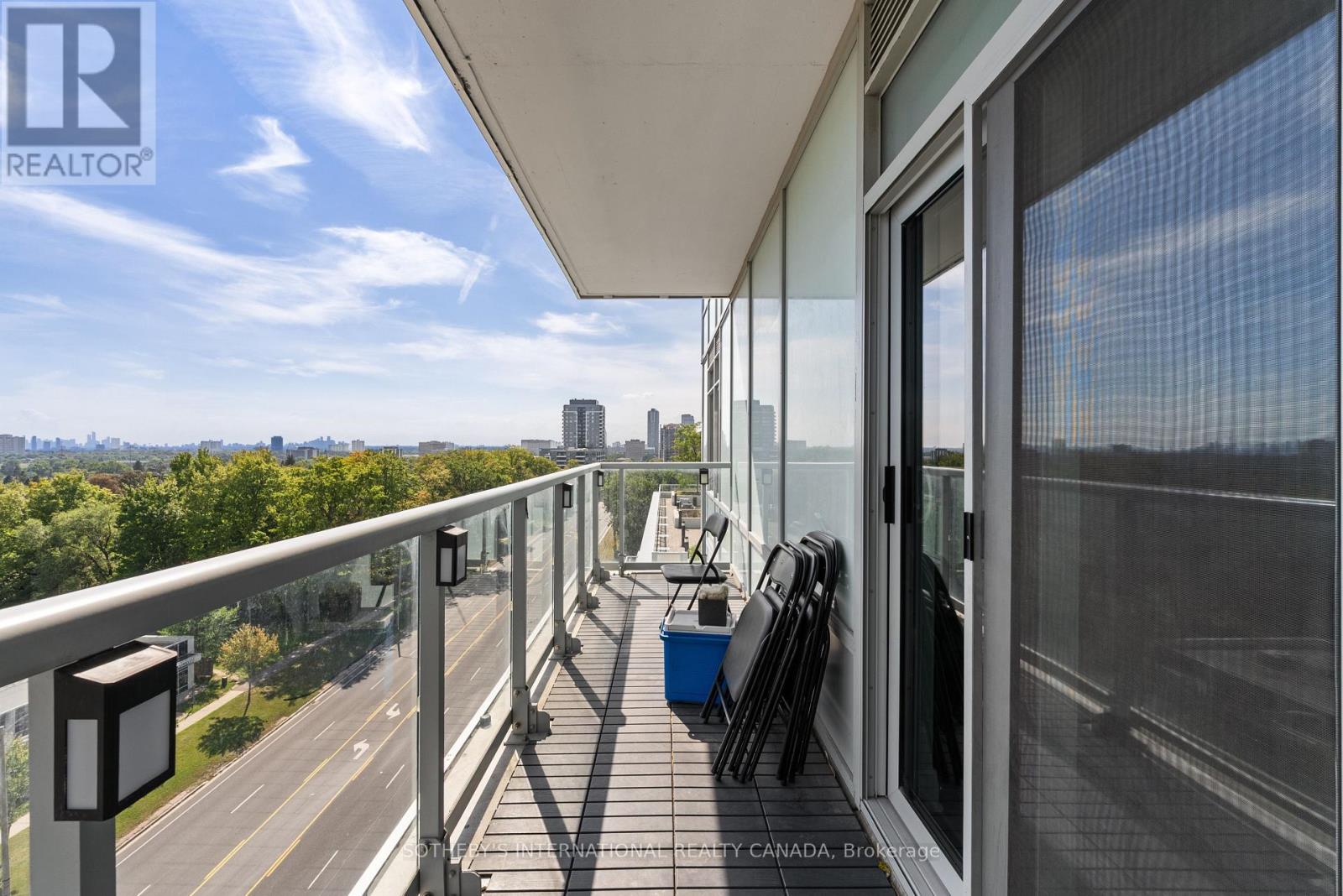 809 - 3220 Sheppard Avenue E Property Photo 13