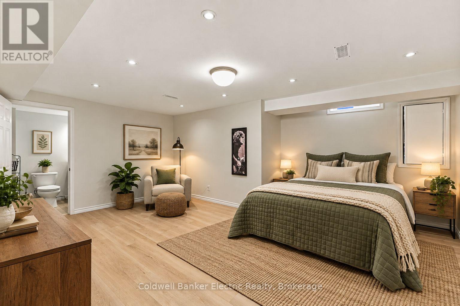 40 Stephen Avenue Property Photo 40
