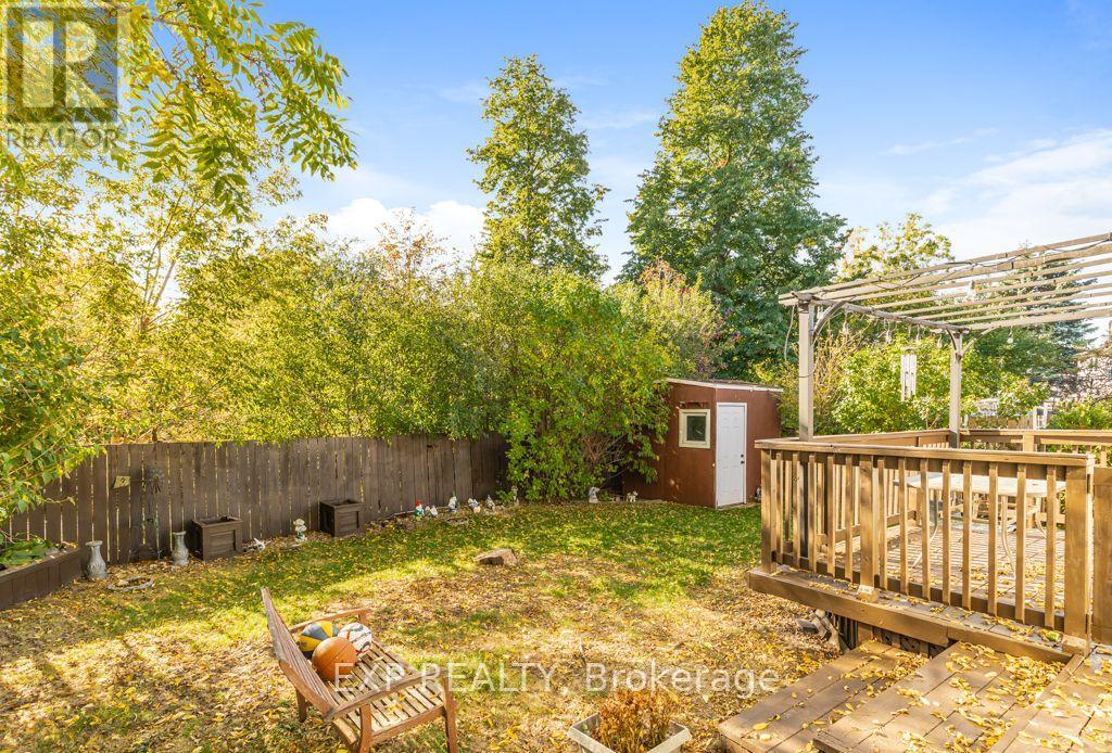 Main / Upper - 64 Burden Crescent Property Photo 41