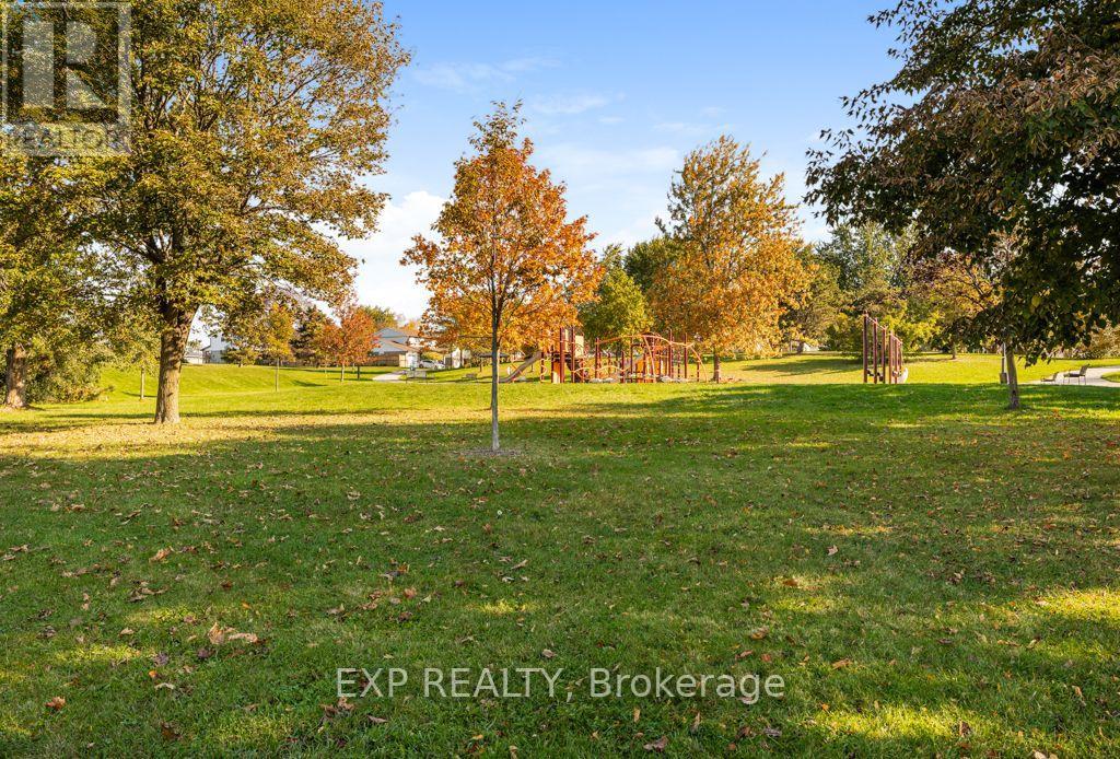 Main / Upper - 64 Burden Crescent Property Photo 48
