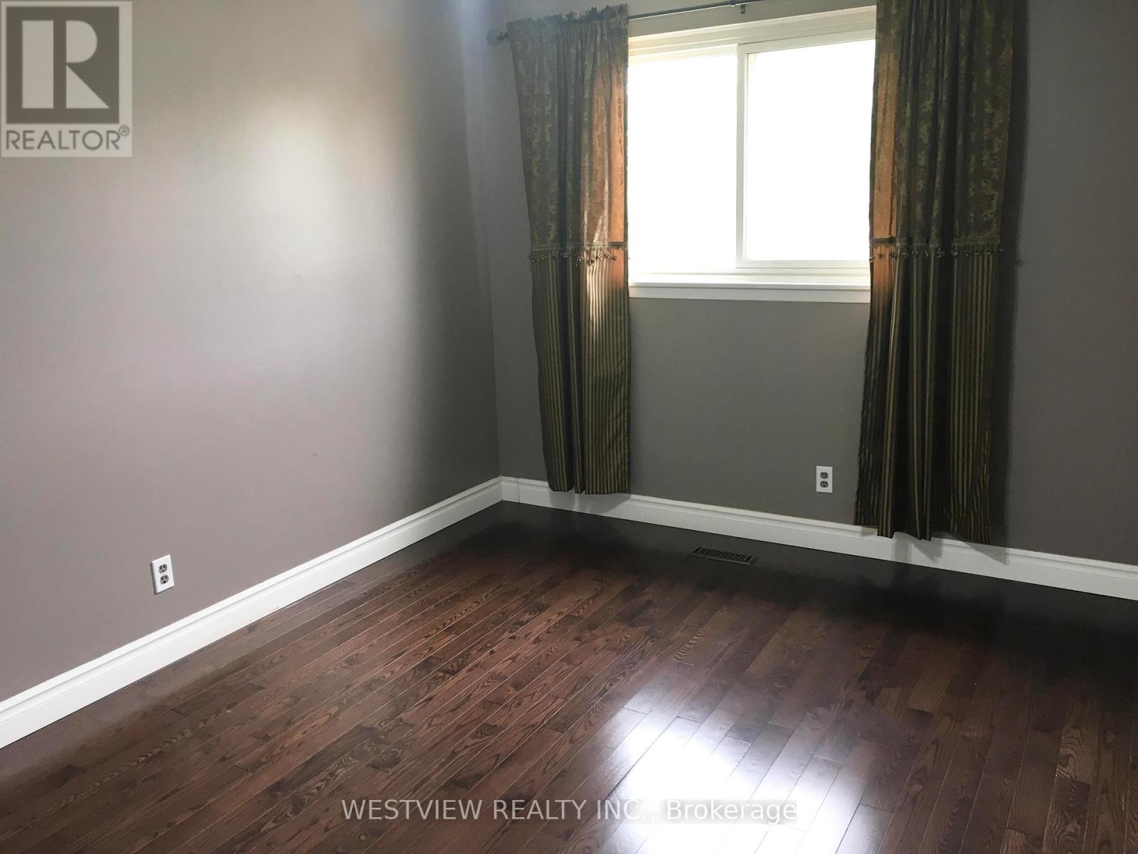 19 Coxworth Crescent Property Photo 19