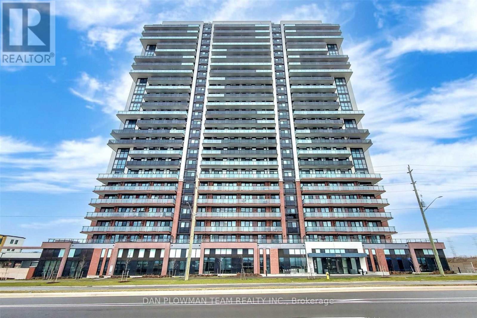 508 - 2550 SIMCOE STREET N Property Photo 1