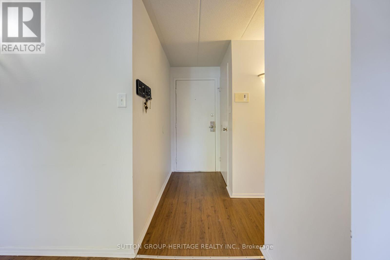 63 - 53 Taunton Road E Property Photo 2