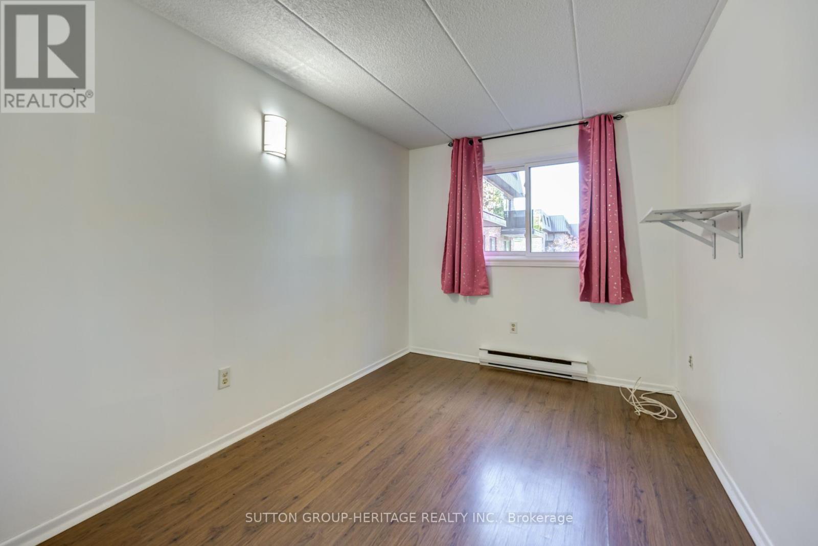 63 - 53 Taunton Road E Property Photo 17