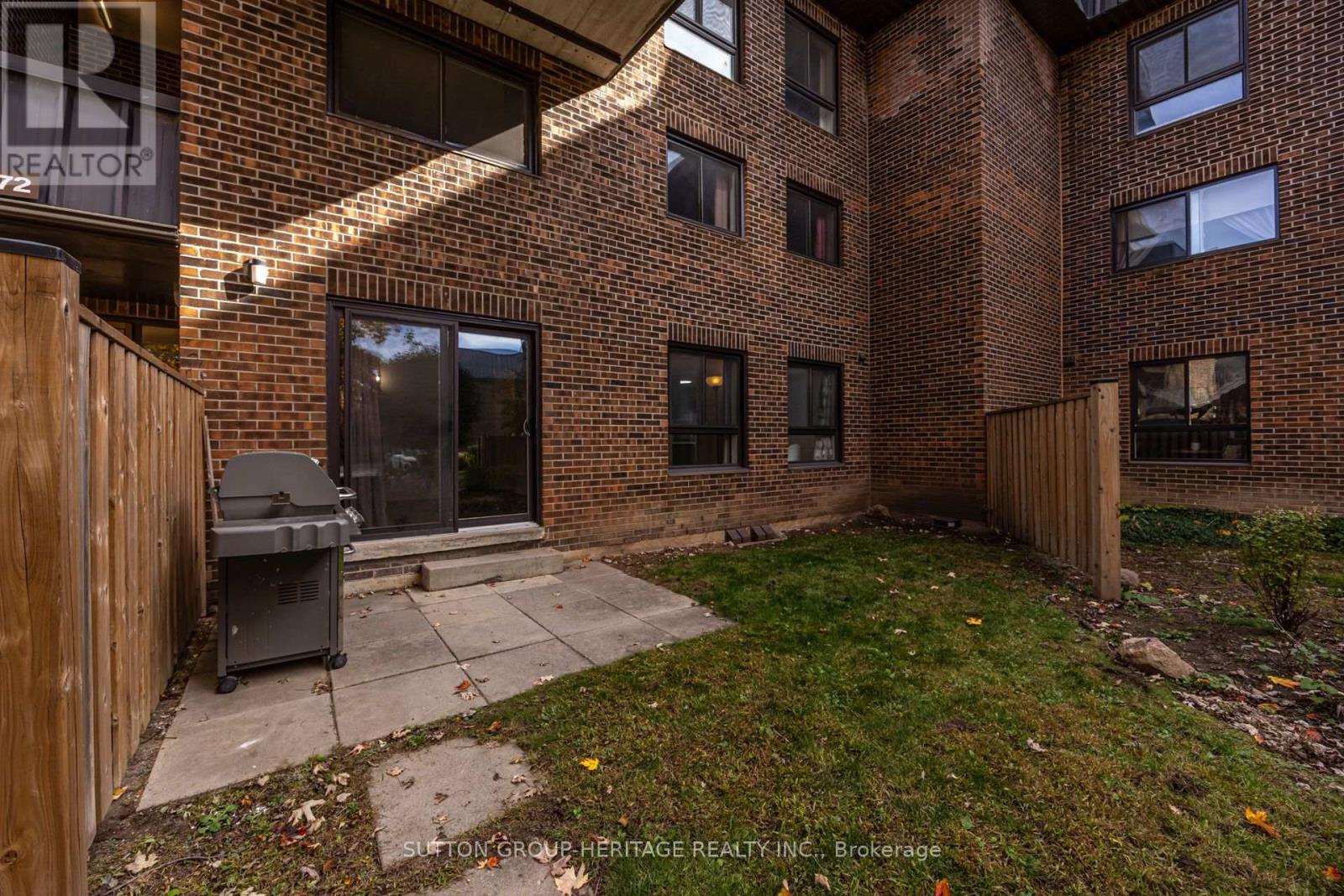 63 - 53 Taunton Road E Property Photo 22