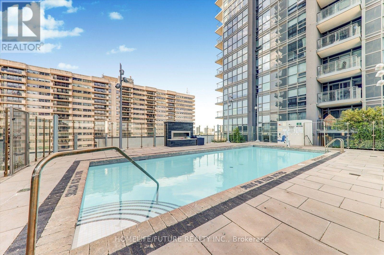 907 - 20 Meadowglen Place Property Photo 32