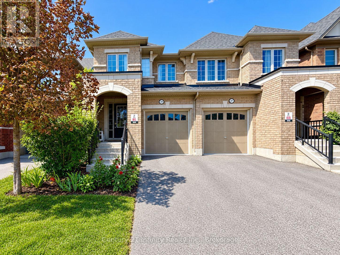 2339 DRESS CIRCLE CRESCENT Property Photo 1