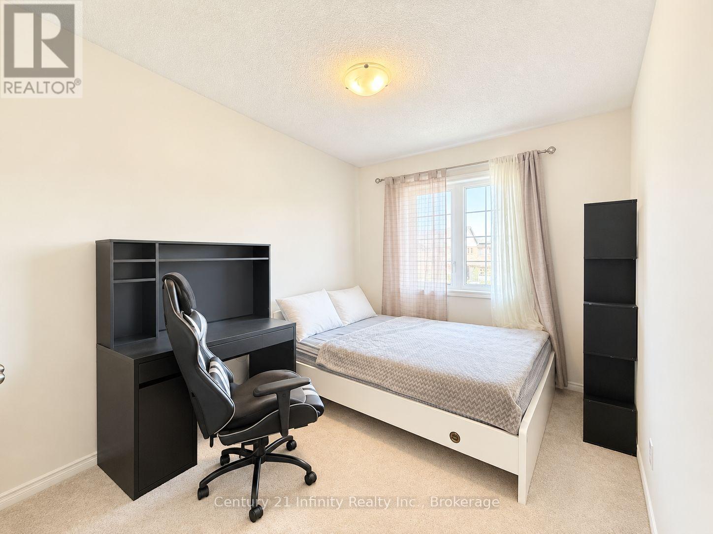 2339 Dress Circle Crescent Property Photo 9