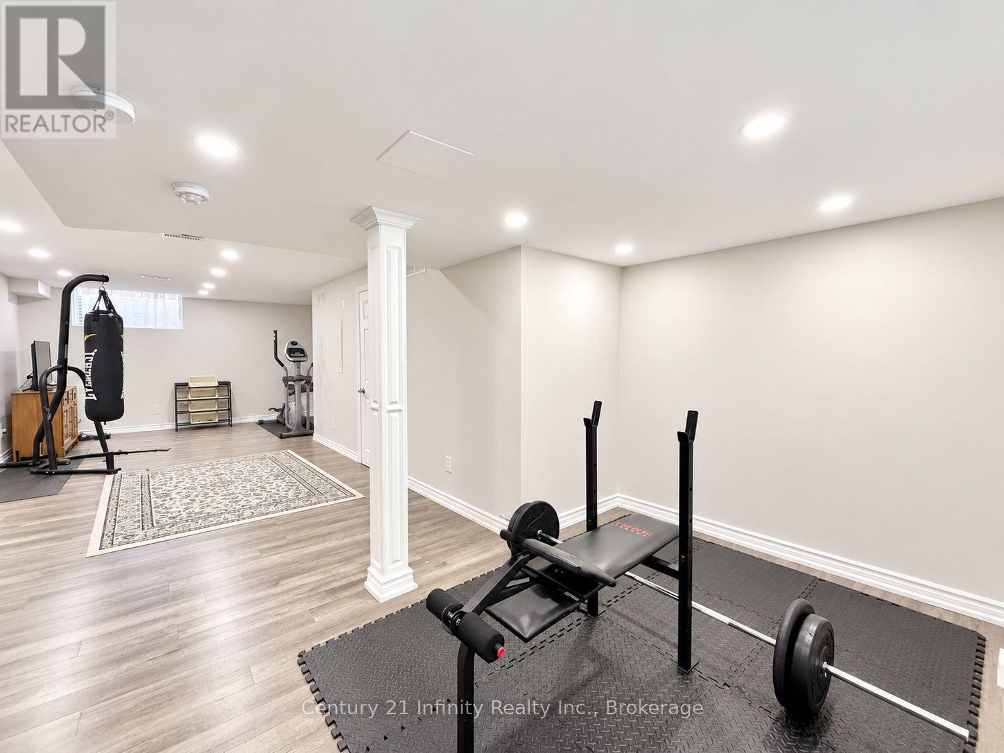 2339 Dress Circle Crescent Property Photo 17