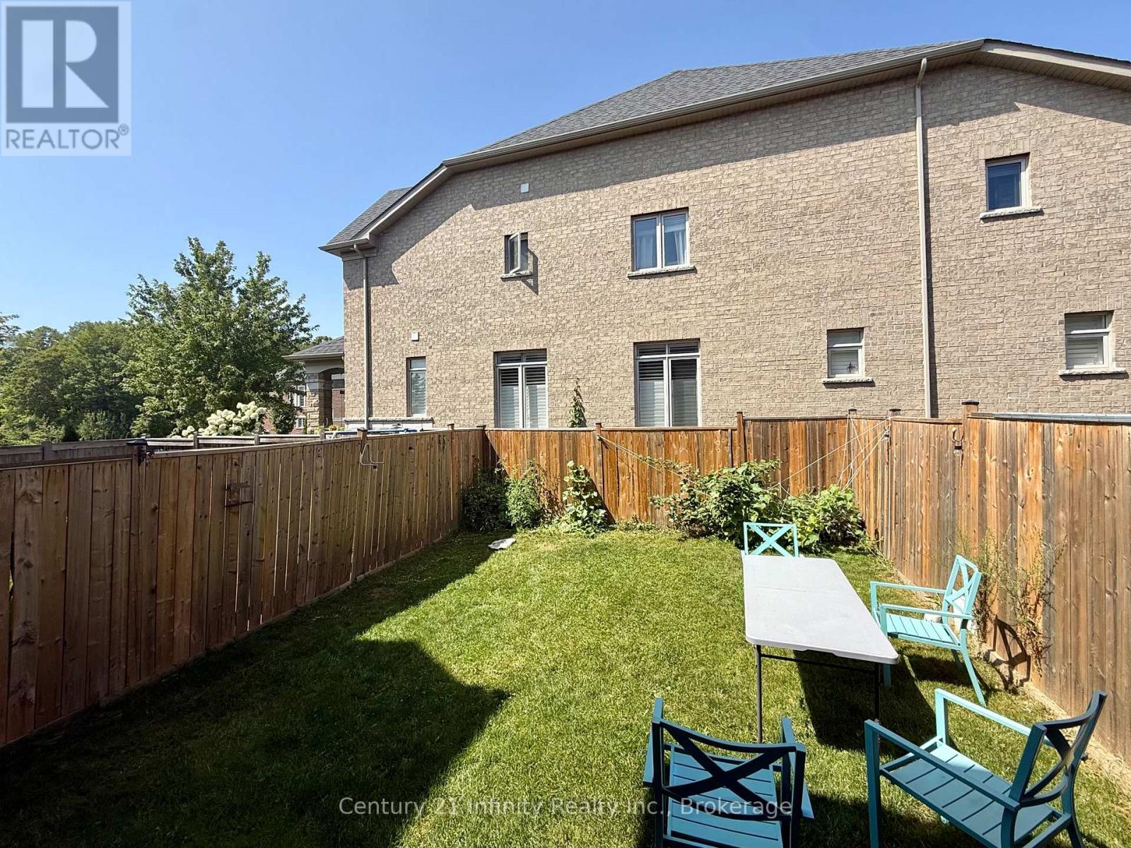 2339 Dress Circle Crescent Property Photo 18
