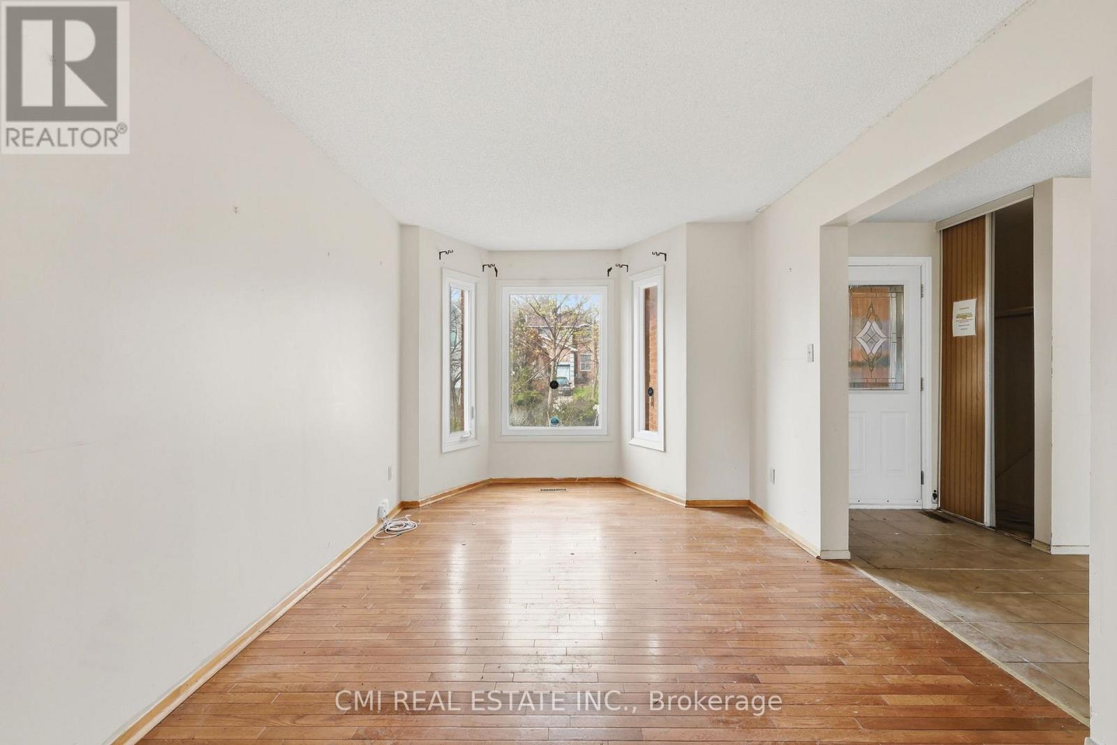 2275 Chapman Court Property Photo 2