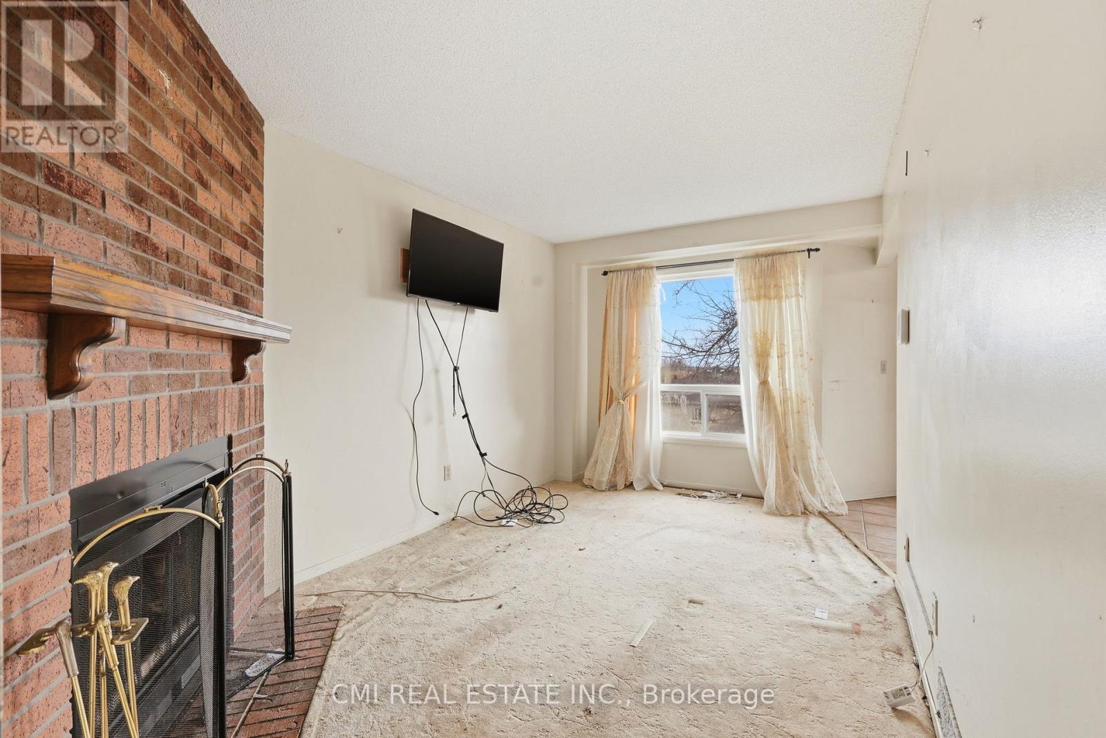 2275 Chapman Court Property Photo 5
