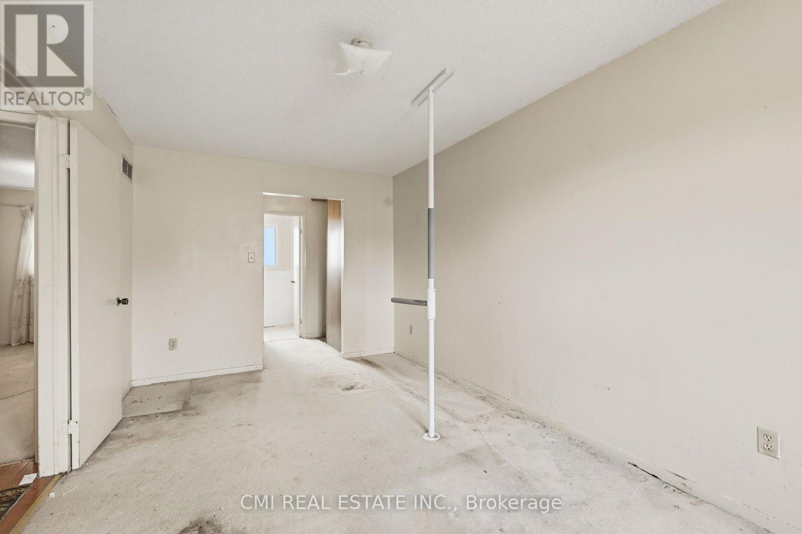 2275 Chapman Court Property Photo 14