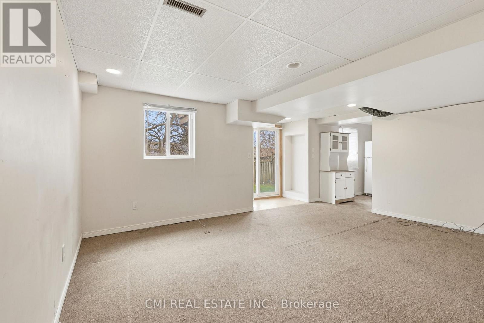 2275 Chapman Court Property Photo 33