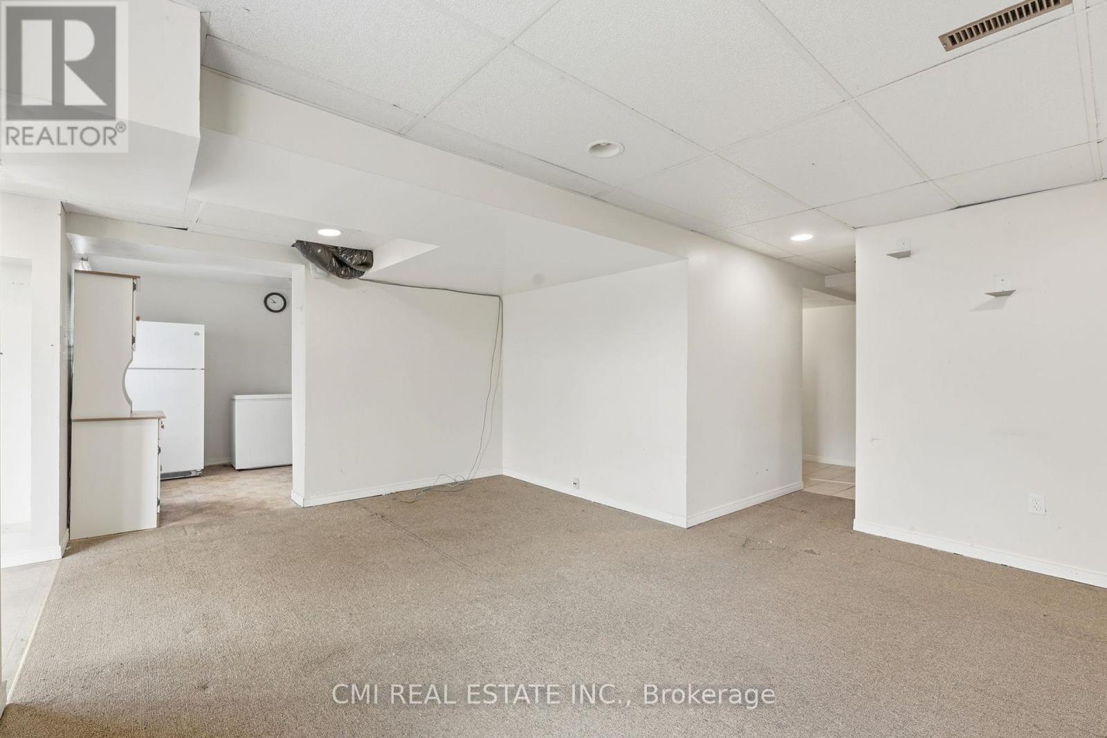 2275 Chapman Court Property Photo 34