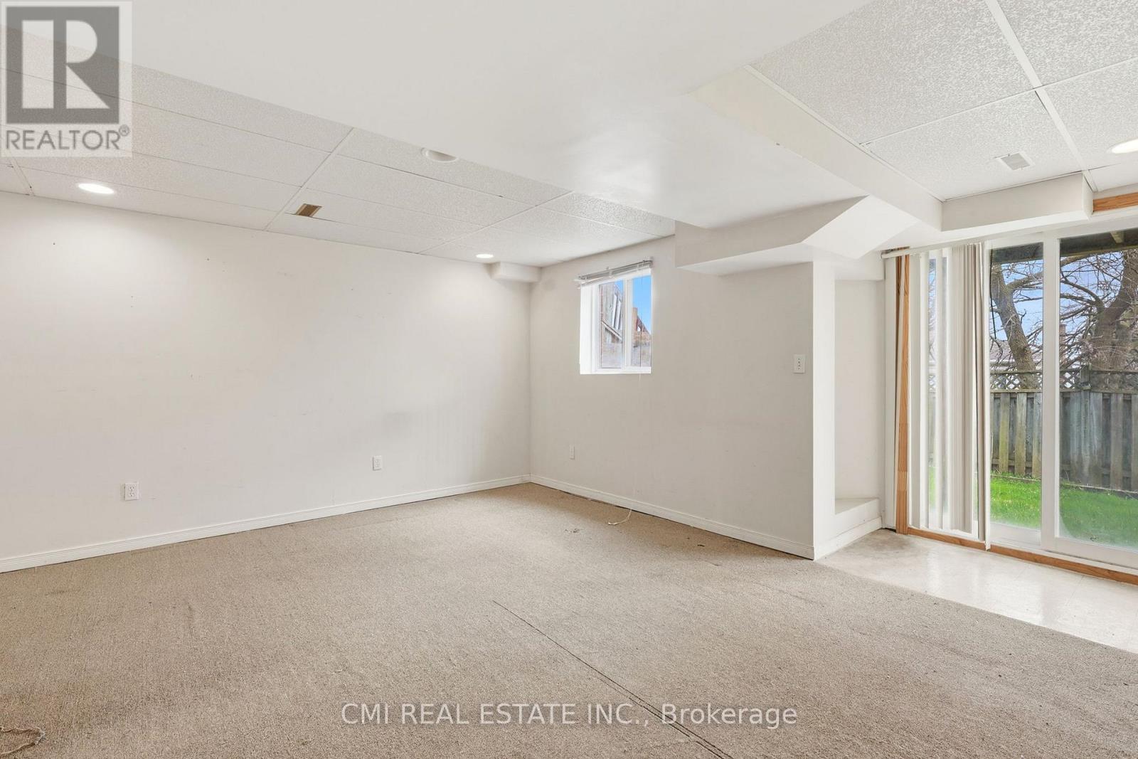 2275 Chapman Court Property Photo 35