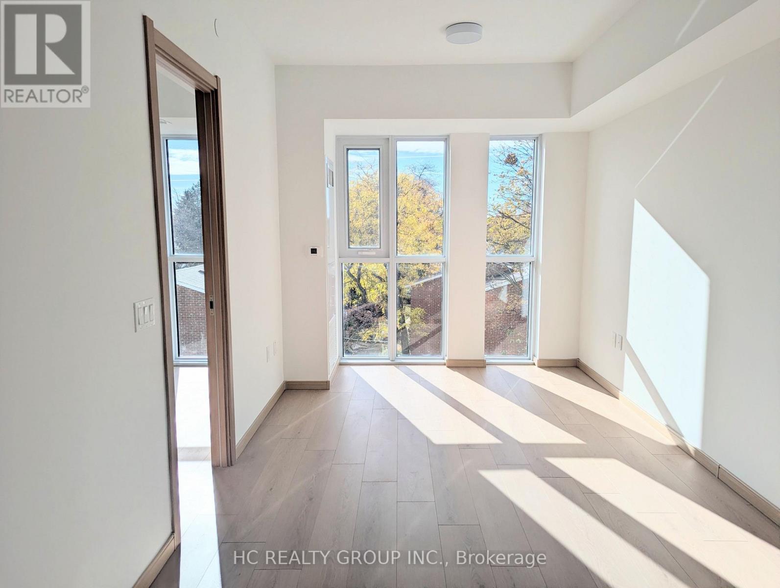 302 - 3421 SHEPPARD AVENUE Property Photo 1