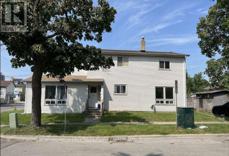 86 BROCK STREET E Property Photo 1