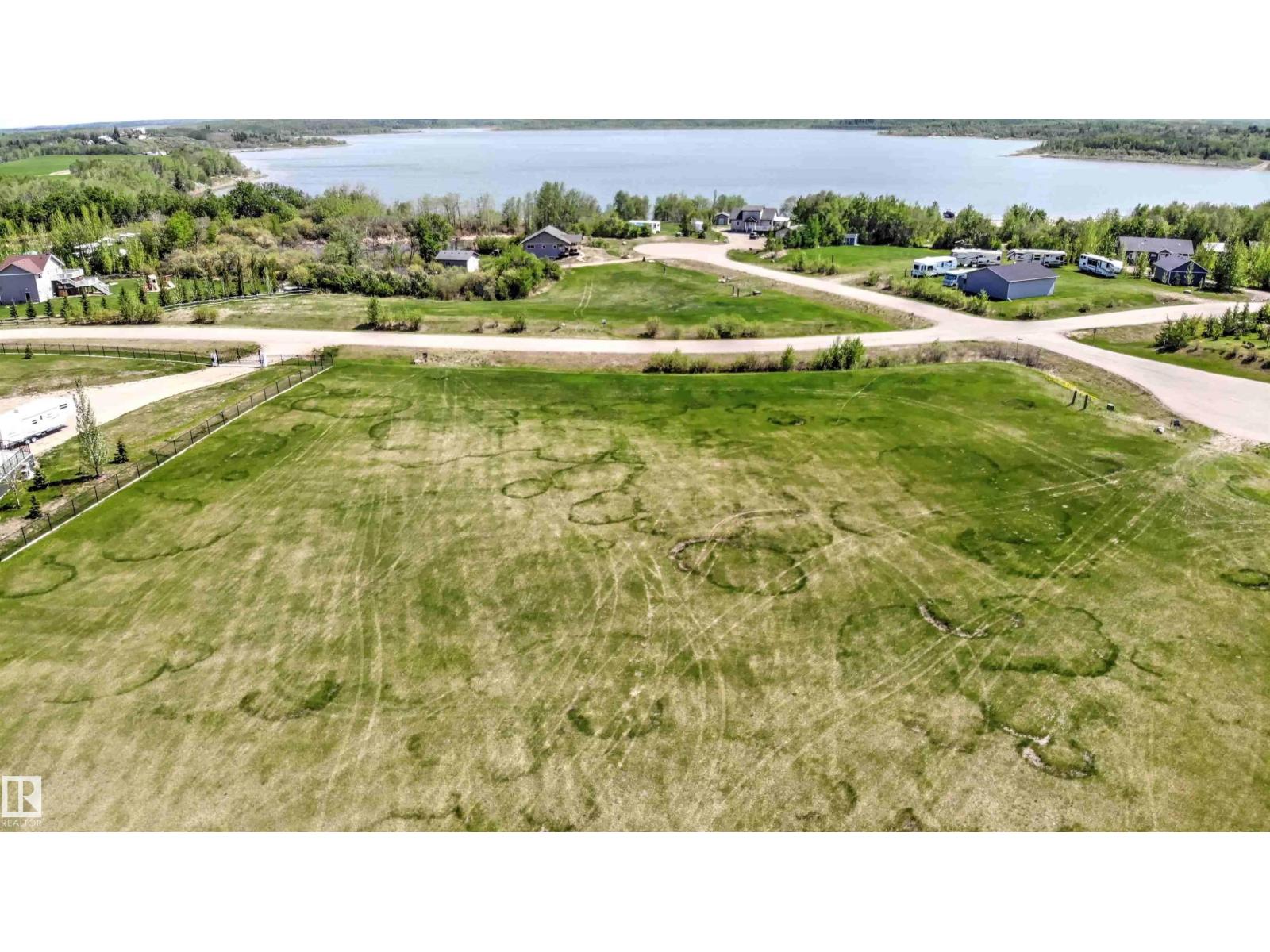 864 56316 Rr 113 Property Photo 1