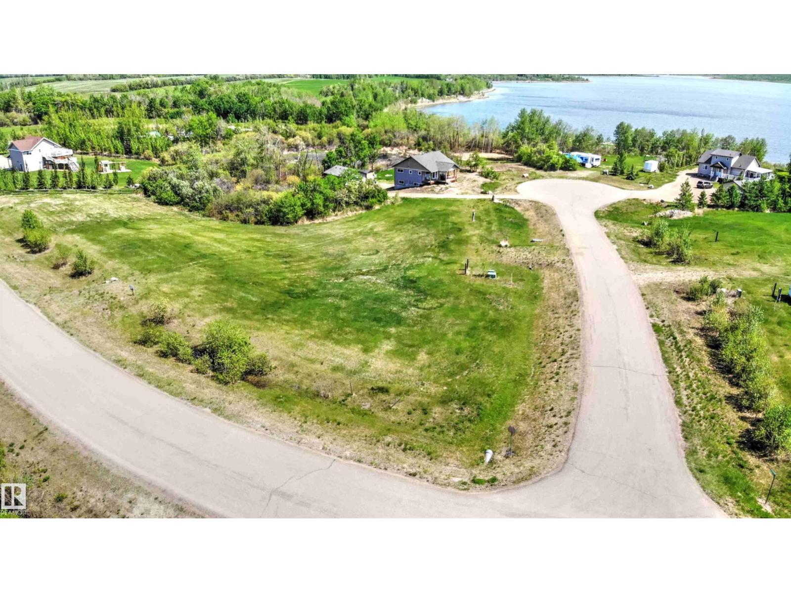 863 56316 Rr 113 Property Photo 1