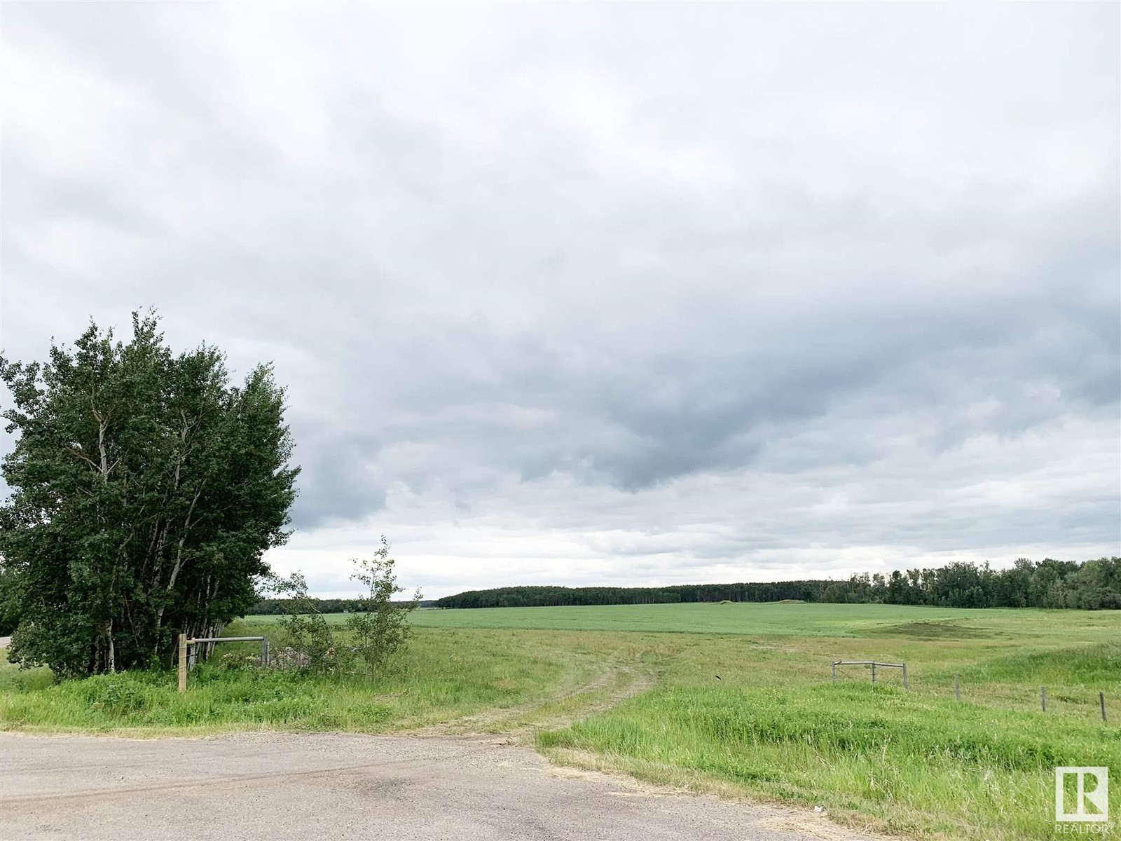 1 61030 Rge Rd 461 Property Photo 1