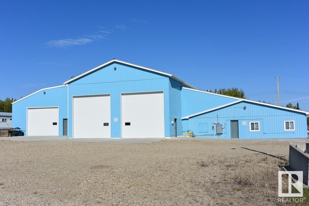 5005 49 A St Property Photo 1