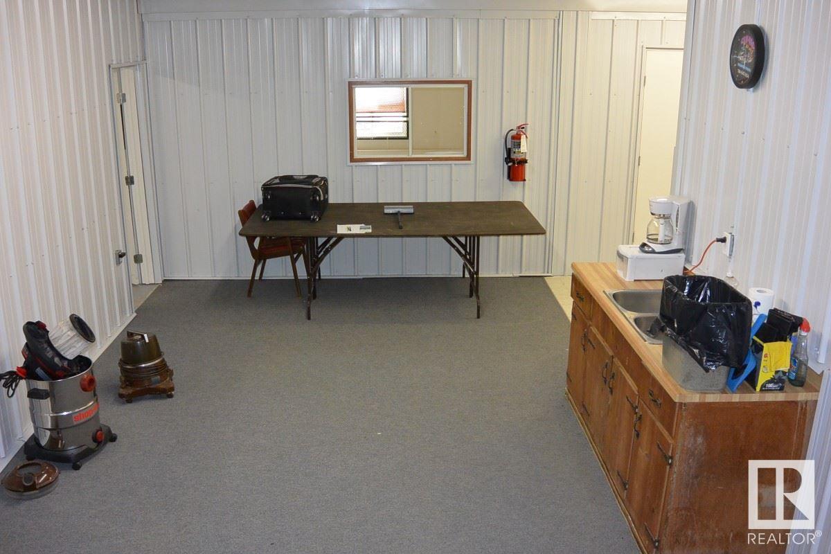 5005 49 A St Property Photo 11