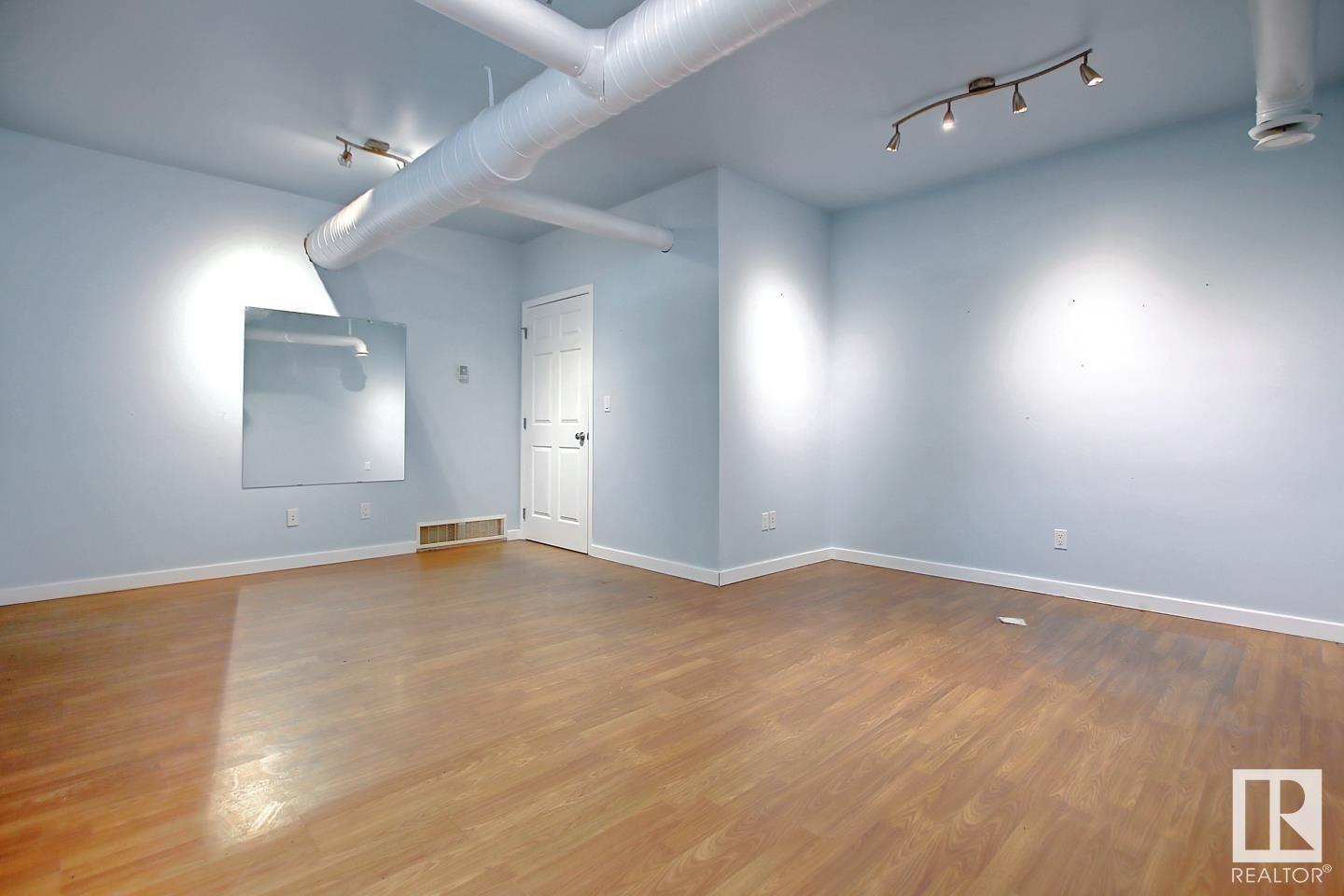 4807 52 St Property Photo 11