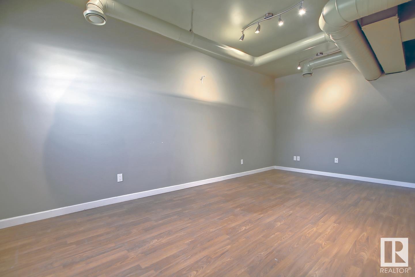 4807 52 St Property Photo 13