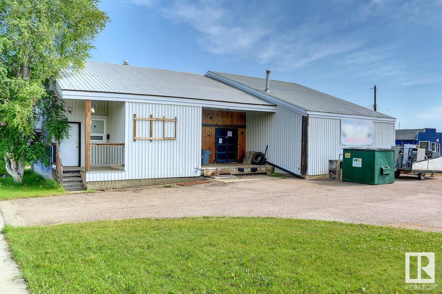 4807 52 St Property Photo 33