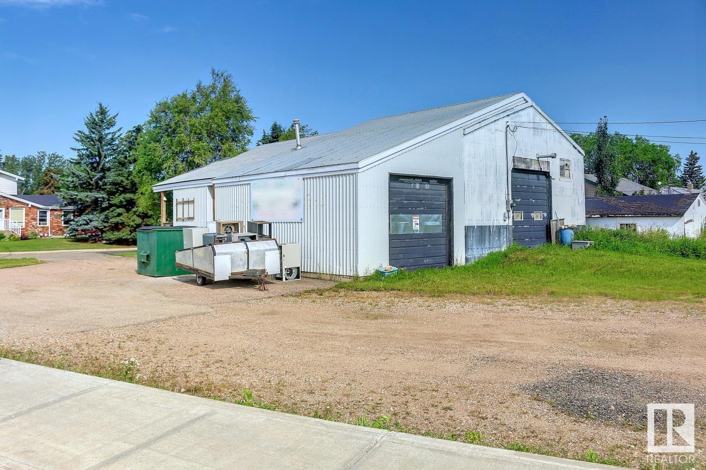4807 52 St Property Photo 34