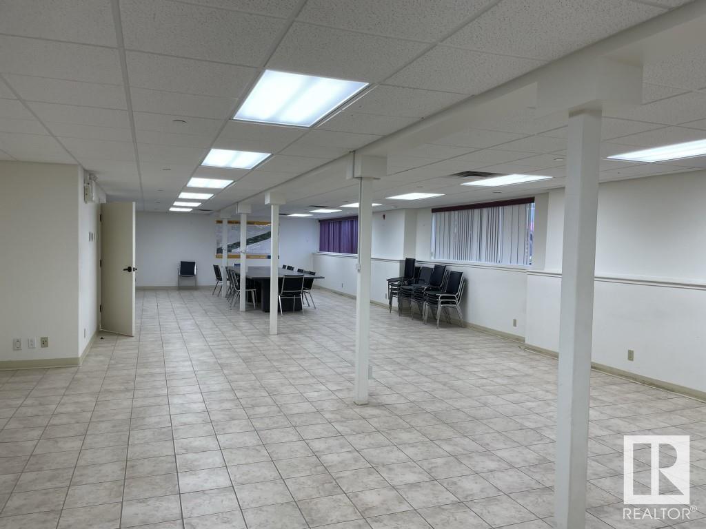 6229 54 Av Property Photo 13