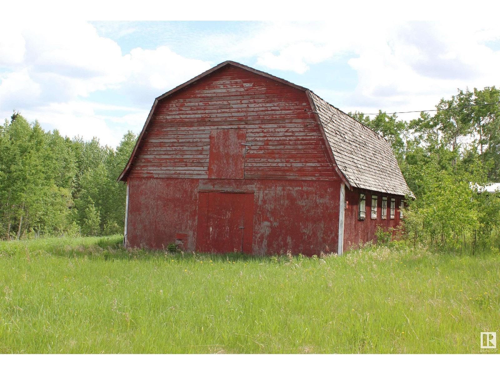 Nw30 57 6 W4 Highway 41 Property Photo 1