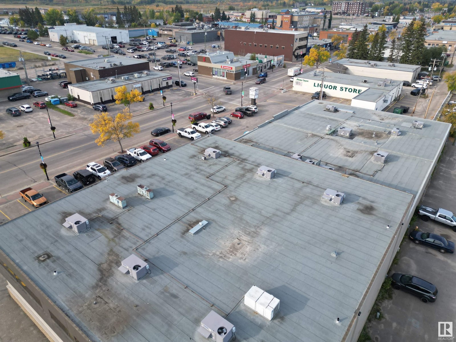 4910 50 Av Property Photo 10