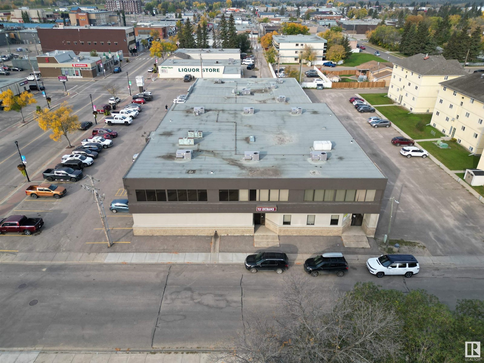 4910 50 Av Property Photo 11