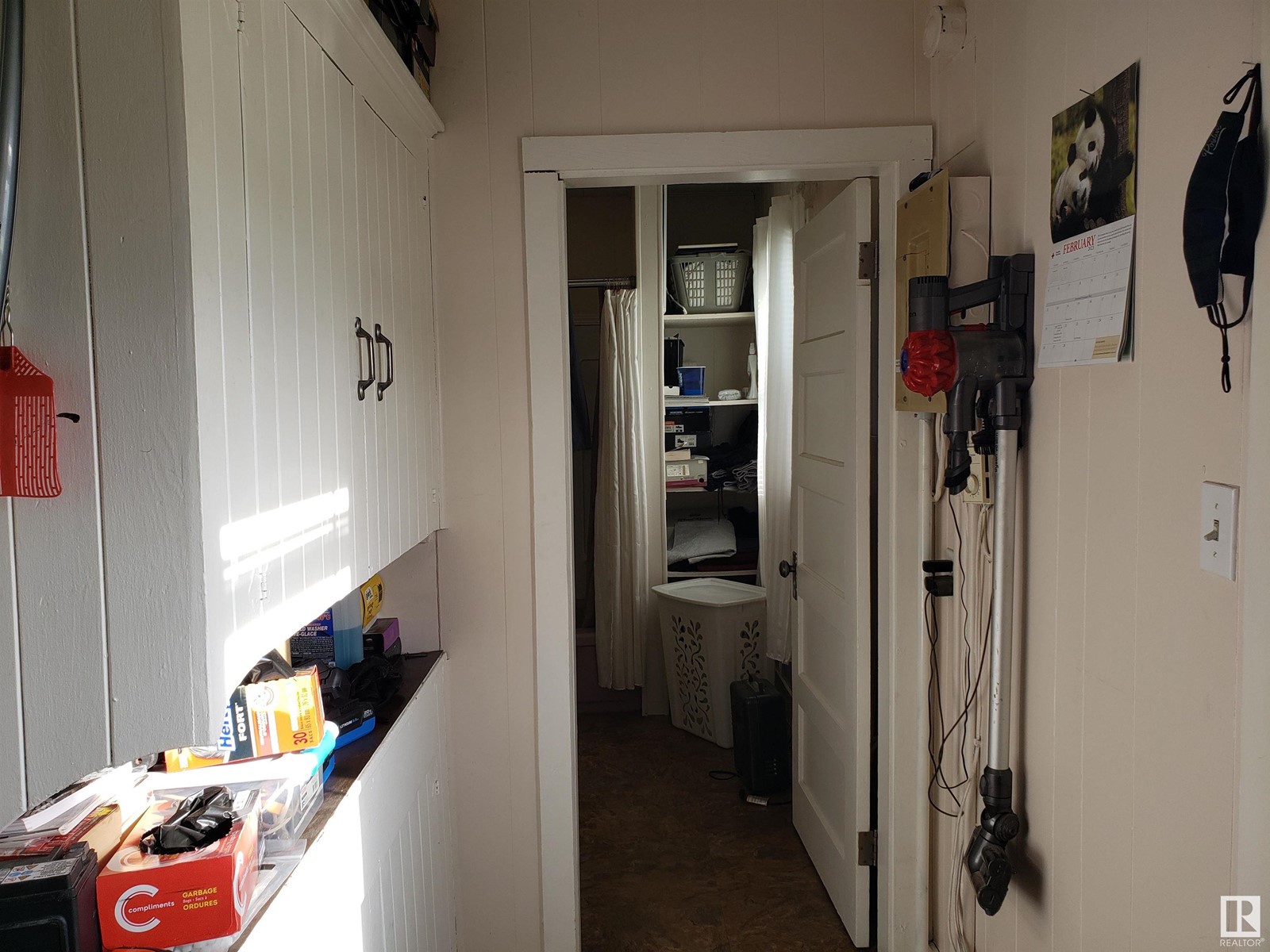 4823 50 Av Property Photo 21
