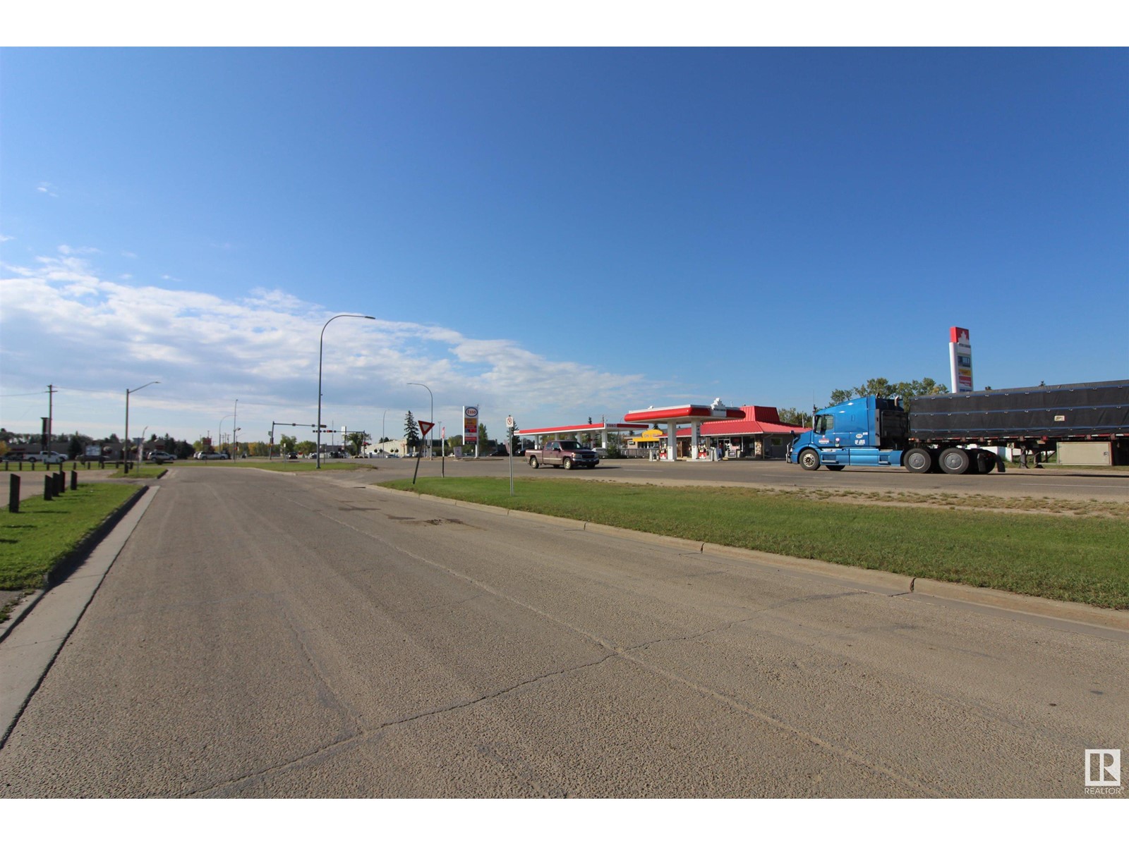 10103 104 Av Property Photo 7