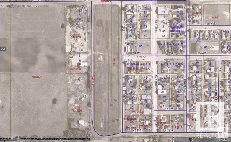 5008 53 St Property Photo 2