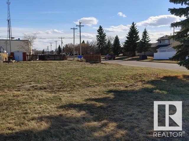 5515 48 St Property Photo 5