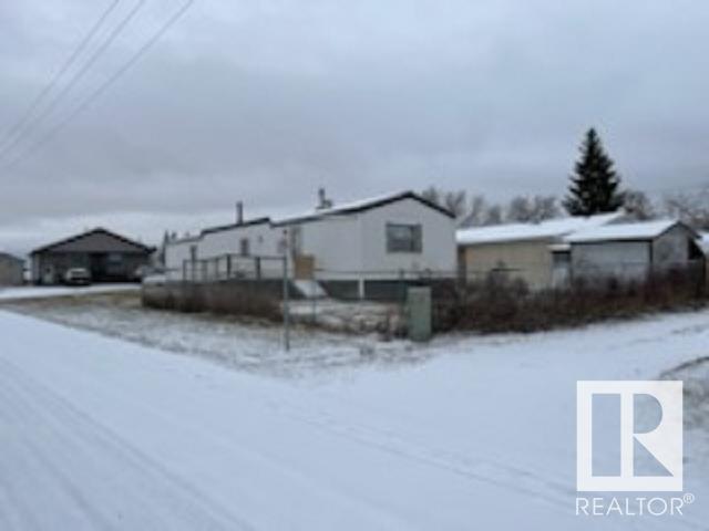 9713 102 Av Property Photo 3